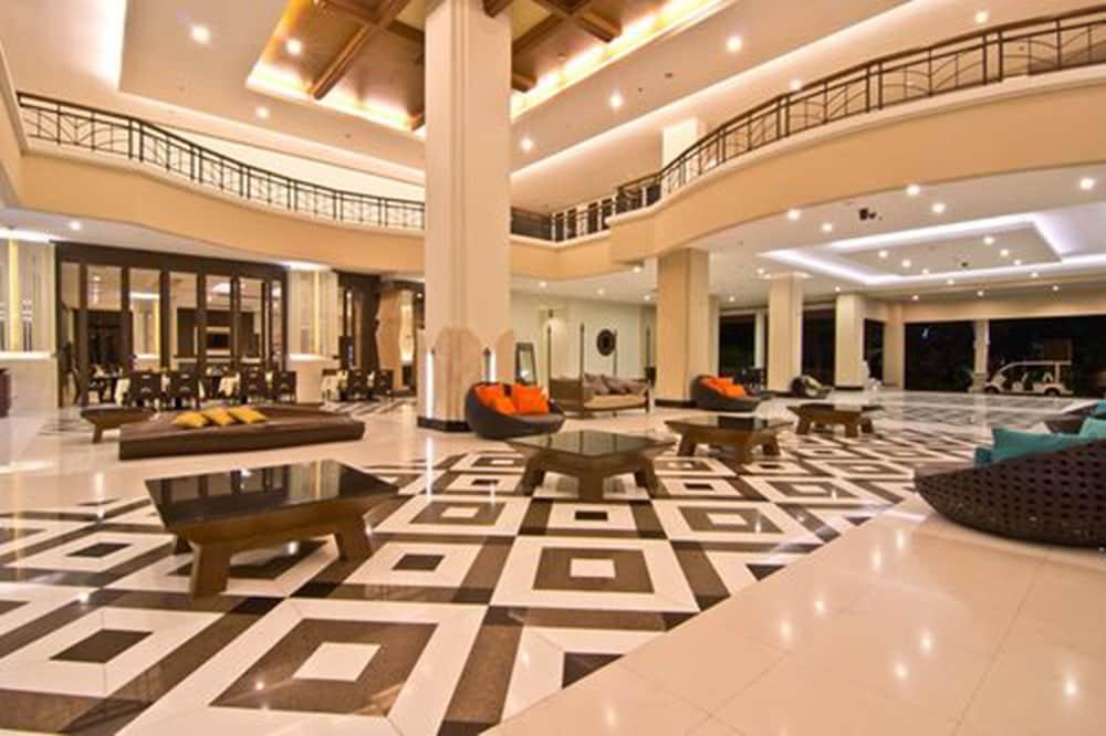 The Heritage Pattaya Beach Resort-Sha Bagian luar foto