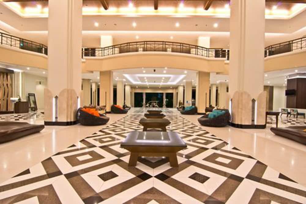 The Heritage Pattaya Beach Resort-Sha Bagian luar foto