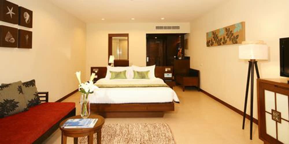 The Heritage Pattaya Beach Resort-Sha Bagian luar foto