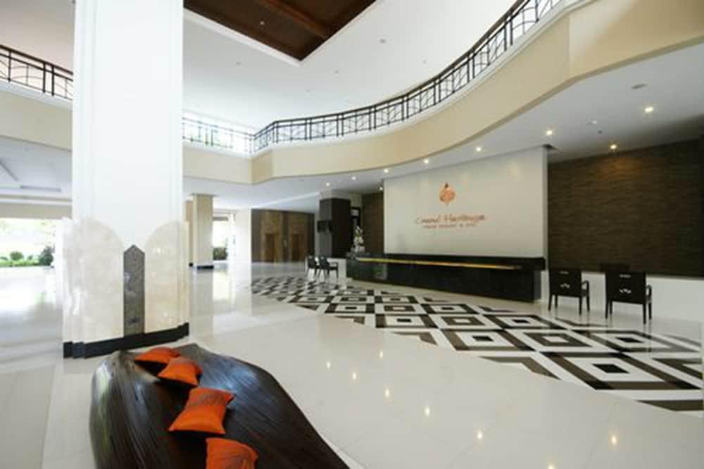 The Heritage Pattaya Beach Resort-Sha Bagian luar foto