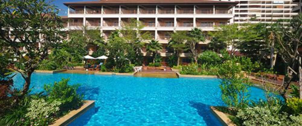 The Heritage Pattaya Beach Resort-Sha Bagian luar foto